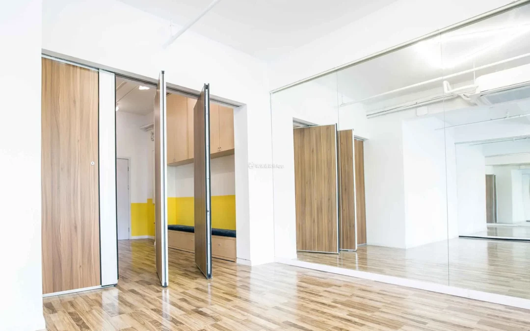 Mirror adhesive sealant